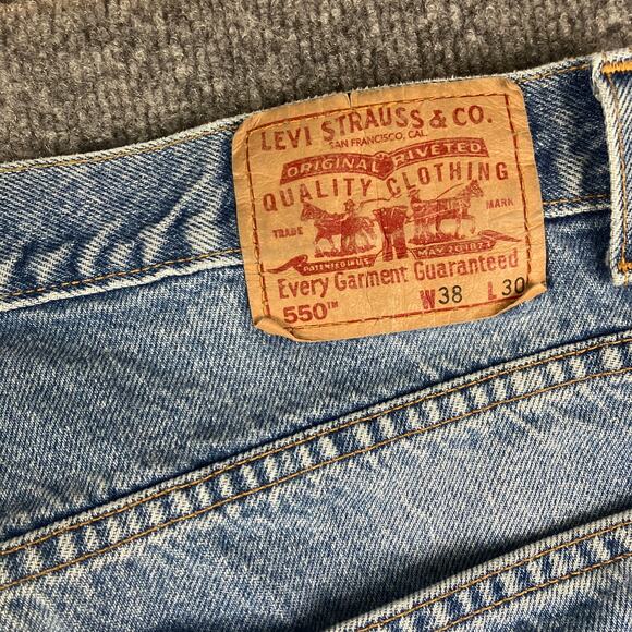 Levi's 550 Jeans Mens 38x30 Blue Relaxed Fit Straight Leg Mid Rise Vintage - Picture 8 of 9